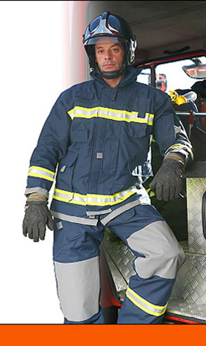 Foto modelo Traje TI-220 Vulcano